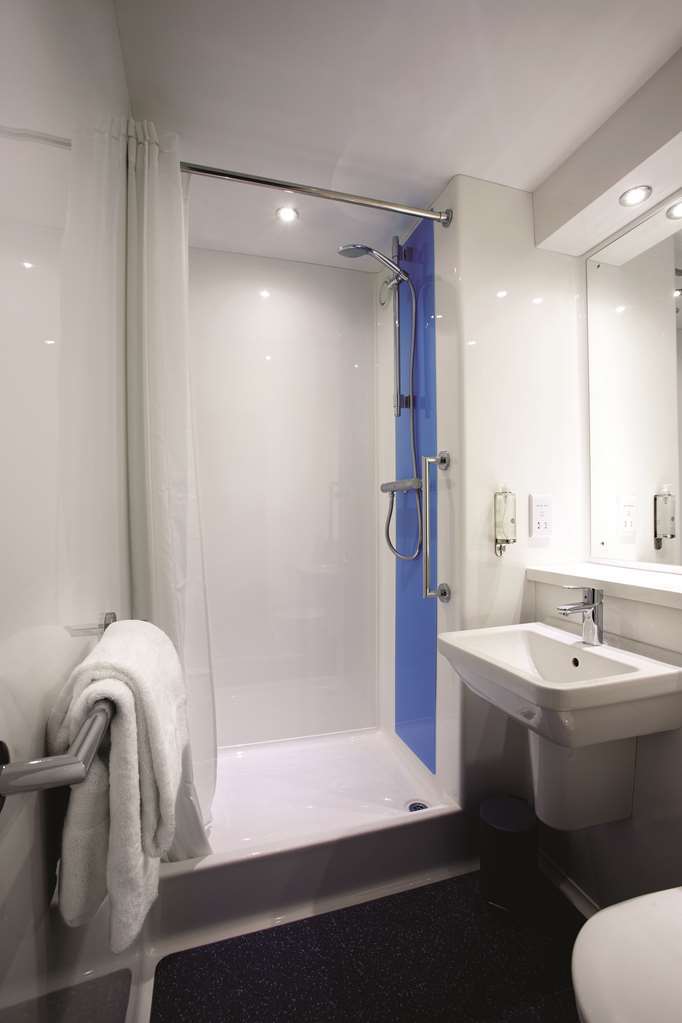 Travelodge Redhill Редхил Стая снимка